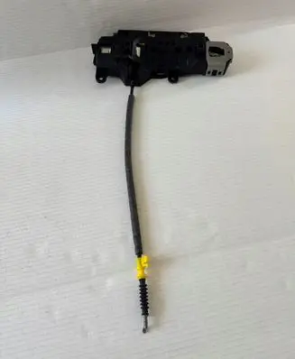 Audi A4 S4 B9 Front door exterior handle/bracket 8W01837811A