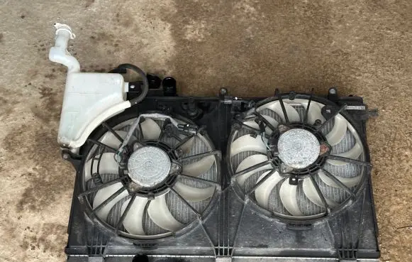 Mitsubishi Outlander Radiator set 
