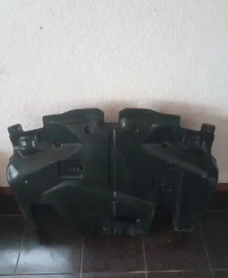 Subaru Legacy Engine splash shield/under tray