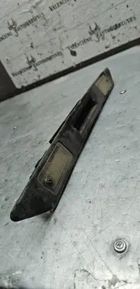 Audi A4 S4 B7 8E 8H Trunk door license plate light bar 8P4827574