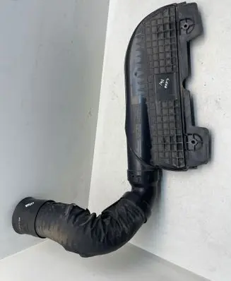 KIA Ceed Air intake duct part 282121H000