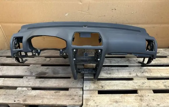Skoda Octavia Mk2 (1Z) Dashboard 1Z1857007