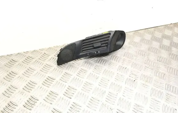 BMW 5 E39 Dashboard side air vent grill/cover trim 329801 8391173 36800