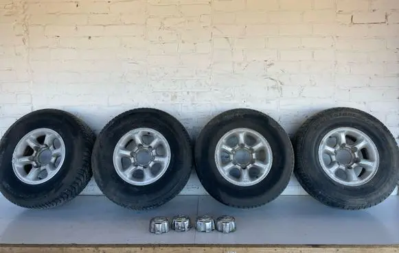 Mitsubishi Pajero R16 alloy rim 