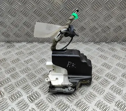 Audi A4 Allroad B9 Coupe door lock (next to the handle) 8X1837015C