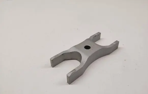 Volkswagen Tiguan Allspace Fuel Injector clamp holder 04L216A
