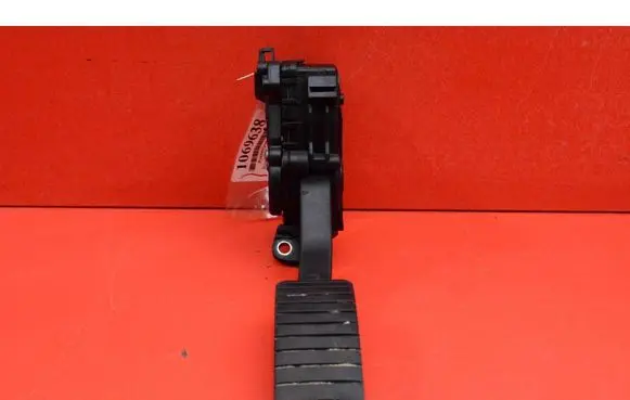 Renault Laguna II Accelerator throttle pedal 8200415818