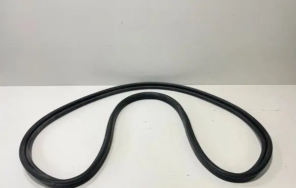 BMW M8 F91 F92 G14 G15 Trunk rubber seal (body) 7417339 7417340