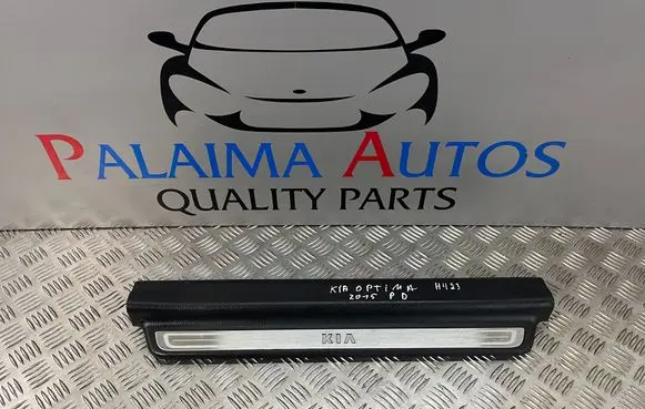 KIA Optima Front sill trim cover 858812T101
