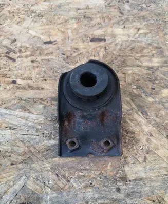KIA Ceed Radiator mount bracket