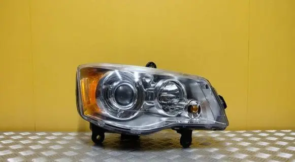 Chrysler Voyager Headlight/headlamp 05113334AD 2158