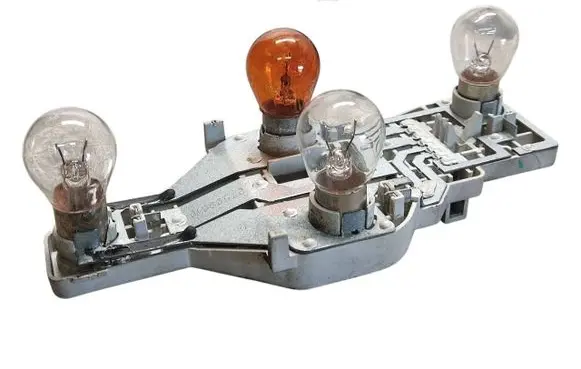 Skoda Octavia Mk2 (1Z) Tail light bulb cover holder 1Z9945258 27592202