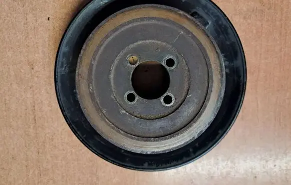 Mercedes-Benz W123 Water pump pulley 1022000905