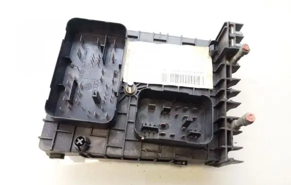 Volkswagen Golf V Fuse box set 1k0937125k