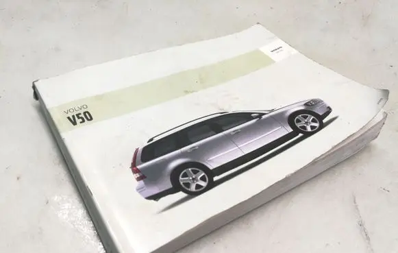 Volvo V50 User manual 