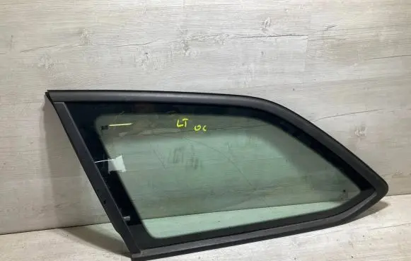 Skoda Octavia Mk3 (5E) Rear side window 5E9845297P