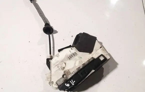 Volkswagen Cross Polo Rear door lock 5K4839015F