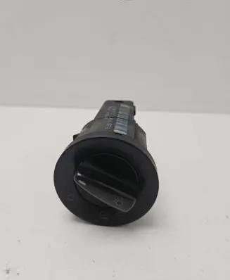 Volkswagen Golf IV Light switch 3B0941531C 04052003