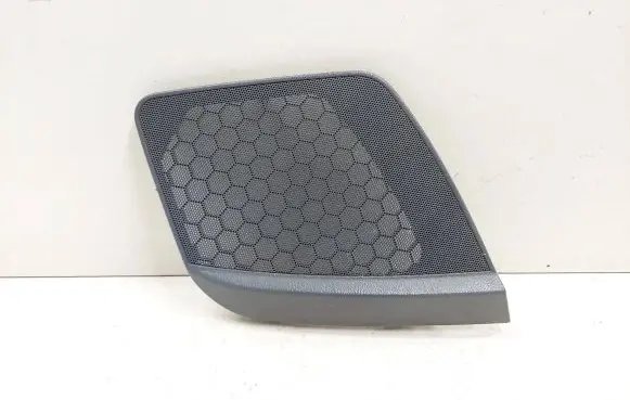 Mercedes-Benz Vito Viano W638 Side speaker trim/cover 6386890566