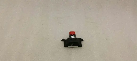 Audi TT TTS RS Mk3 8S Windscreen/window heater switch 8S2927117A