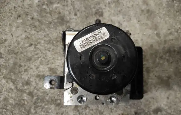 Jaguar XK8 - XKR ABS Pump 10092610183