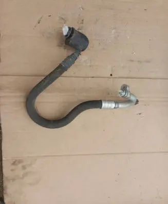 Air conditioning (A/C) pipe/hose