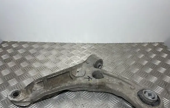 Jeep Cherokee Front lower control arm/wishbone