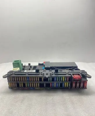 BMW X5 E53 Fuse module 8380407