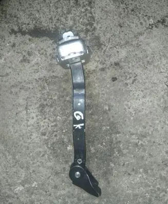 Renault Kadjar Rear door check strap stopper