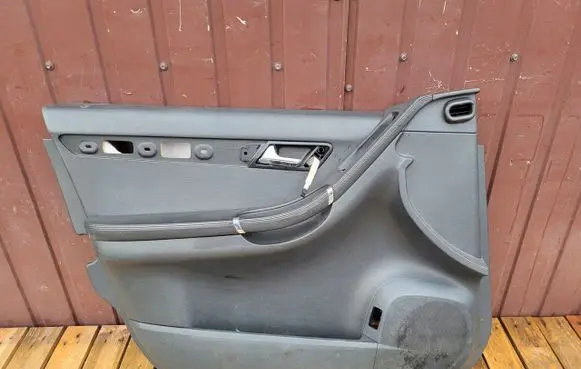 Mercedes-Benz R W251 Front door card panel trim