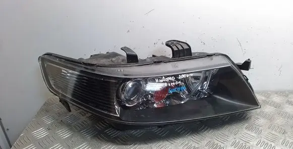 Honda Accord Headlight/headlamp P2930