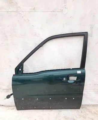 Suzuki Grand Vitara II Front door 6800265832