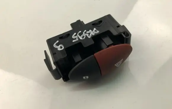 Dacia Sandero Other switches/knobs/shifts E3160101