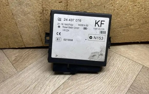 Opel Zafira A Comfort/convenience module 24437076 F005V00155
