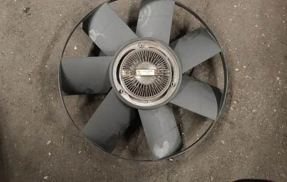BMW X5 E53 Viscous fan clutch 17417789256