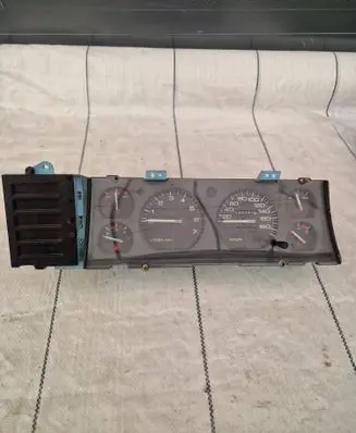 Jeep Cherokee Speedometer (instrument cluster) 56003048