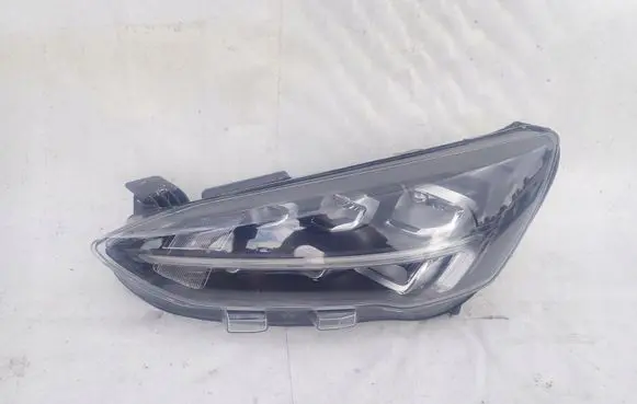 Ford Focus Headlight/headlamp