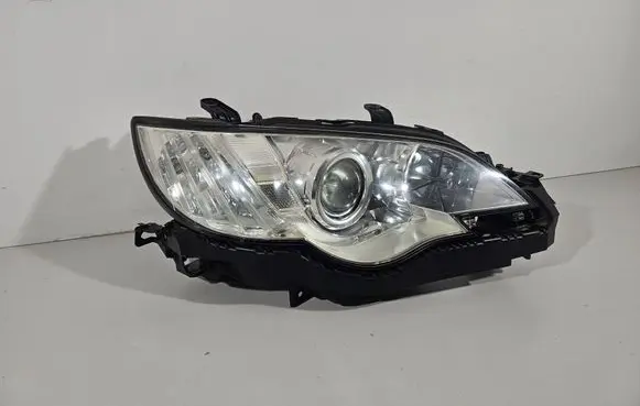 Subaru Legacy Headlights/headlamps set 