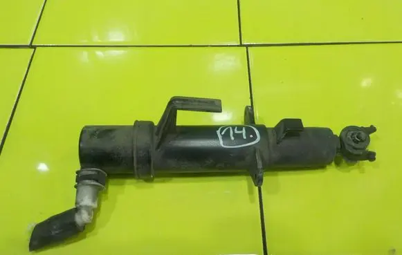 Ford Kuga I Headlight washer pump PRZOD