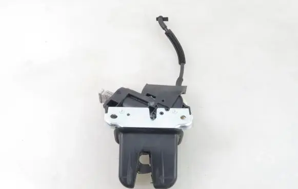Audi A6 S6 C6 4F Tailgate/trunk/boot lock/catch/latch 4F5827505D