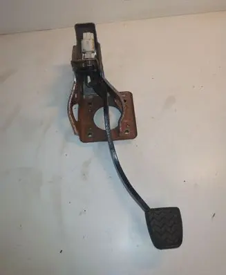 Toyota Corolla Verso E121 Brake pedal