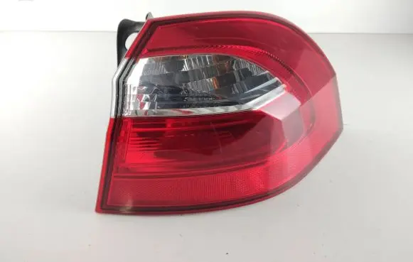 KIA Rio Rear/tail lights 924021W2