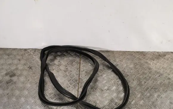 Jeep Compass Loading door rubber seal (on body) 