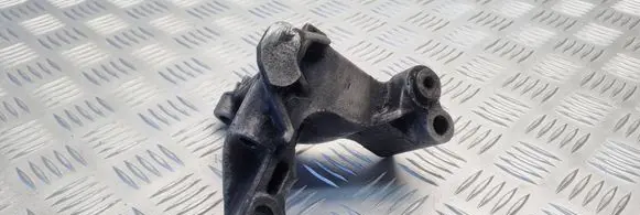 Volkswagen Transporter - Caravelle T4 Engine mounting bracket 028145531C