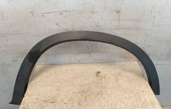 Front arch trim