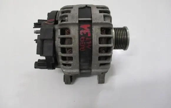 Nissan X-Trail T32 Generator/alternator 231004BE0B 23100 4BE0B