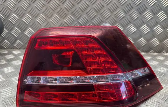 Volkswagen Golf VII Rear/tail lights 5G0945208 95G0945208 81230201