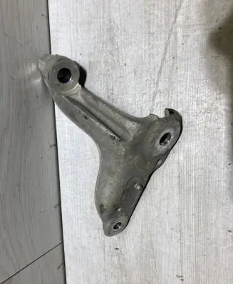 Renault Clio V Fuel pump bracket 548502436r