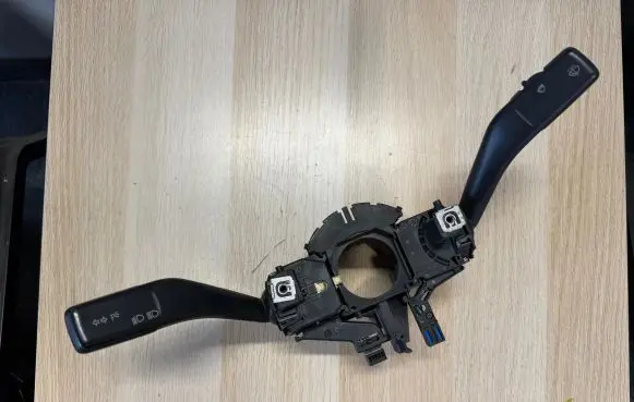 Volkswagen Polo VI Speedometer (instrument cluster) 1K5953503CR