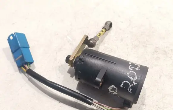Opel Vectra B Accelerator pedal position sensor 09129106 0281002297